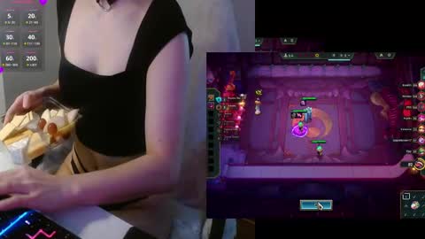 Snapshot of lilythrone chatting on 10.01.25 Lily Rone online show from 10.01.25
