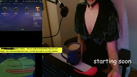 Snapshot of lilythrone chatting on 05.08.26 Lily Rone online show from 05.08.26