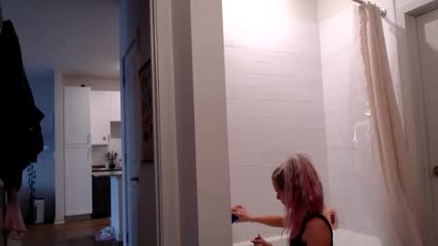 Lily Monroe online show from 11.21.25