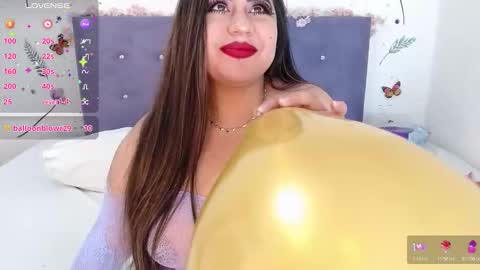 Snapshot of lin_jayani chatting on 02.24.26 Lin online show from 02.24.26