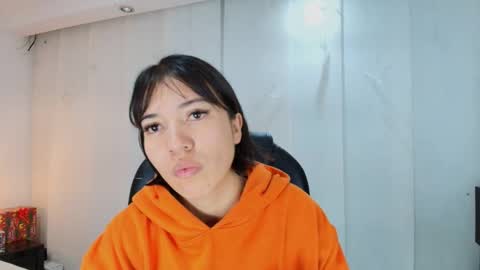  Lina Bedoya  online show from 12.18.25