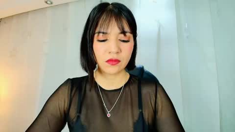 Snapshot of lina_bedoya chatting on 05.15.26 Lina Bedoya online show from 05.15.26