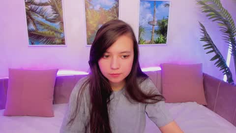 Snapshot of lina_brownie chatting on 01.15.25 Lina online show from 01.15.25