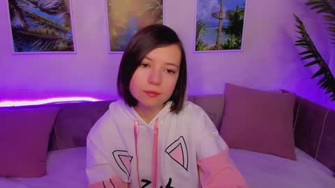 Snapshot of lina_brownie chatting on 01.20.25 Lina online show from 01.20.25