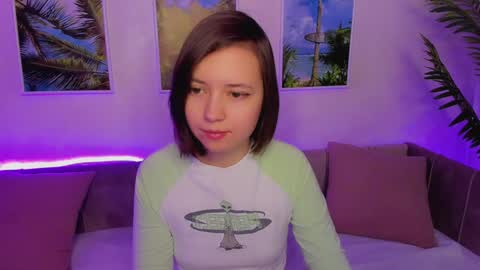 Snapshot of lina_brownie chatting on 01.20.25 Lina online show from 01.20.25