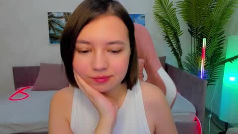 Snapshot of lina_brownie chatting on 02.04.25 Lina online show from 02.04.25