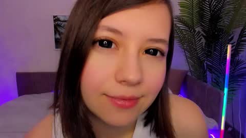 Snapshot of lina_brownie chatting on 03.08.25 Lina online show from 03.08.25