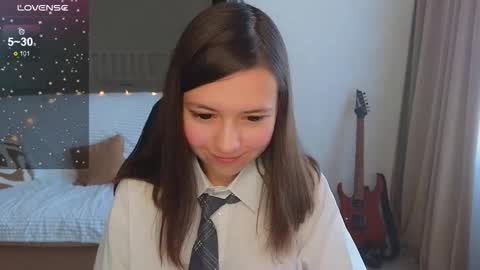 Snapshot of lina_brownie chatting on 10.19.25 Lina online show from 10.19.25