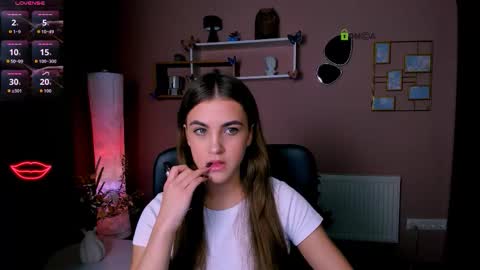 lina_fox12 online show from 11.10.25