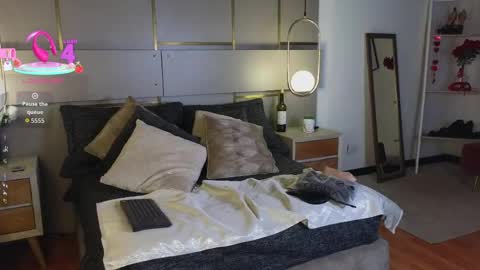 Lina online show from 04.08.26