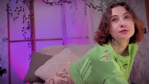 Snapshot of lina_n_kitty chatting on 01.16.25 Lina - online show from 01.16.25