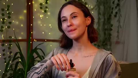 Snapshot of lina_n_kitty chatting on 02.21.25 Lina - online show from 02.21.25