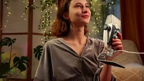 Snapshot of lina_n_kitty chatting on 02.22.25 Lina - online show from 02.22.25