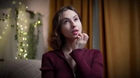 Snapshot of lina_n_kitty chatting on 03.01.25 Lina - online show from 03.01.25