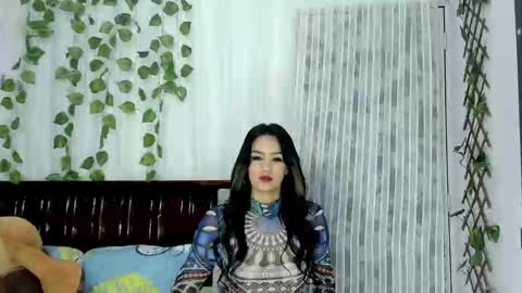 paola online show from 01.08.25