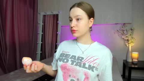 Lina online show from 04.12.26