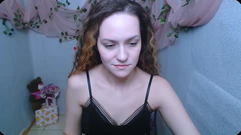 Lina online show from 12.15.24