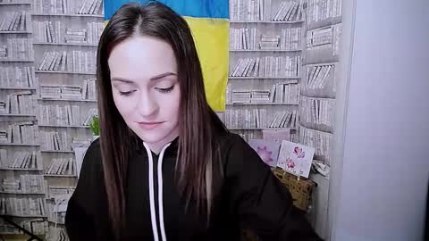 Lina online show from 09.30.25