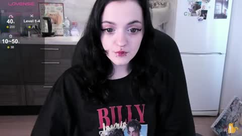 Lina 3  1715622743 online show from 04.06.26