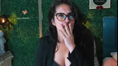 Lina  online show from 10.28.25