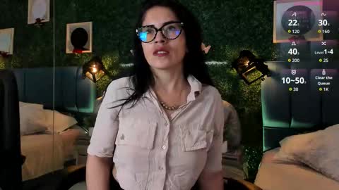 Lina  online show from 11.24.25