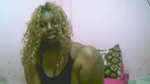 linah1123 online show from 11.24.25