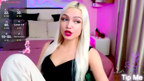 I am Lina online show from 10.08.25