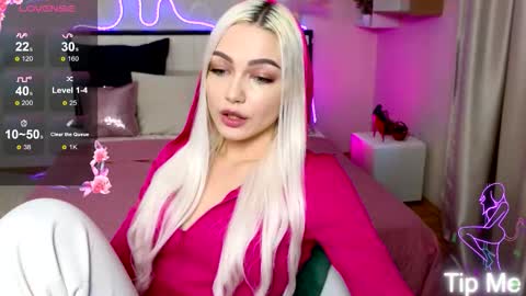 I am Lina online show from 10.17.25