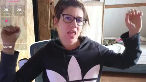 Lina online show from 02.11.25