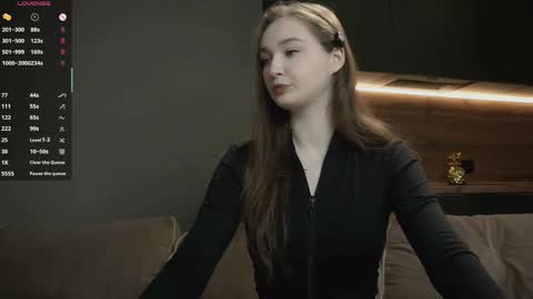 Lina online show from 11.27.25