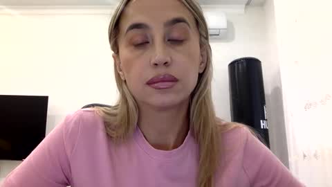 linavora online show from 02.18.26