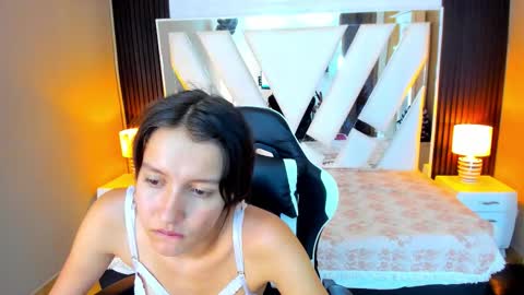  Linda  online show from 10.22.25