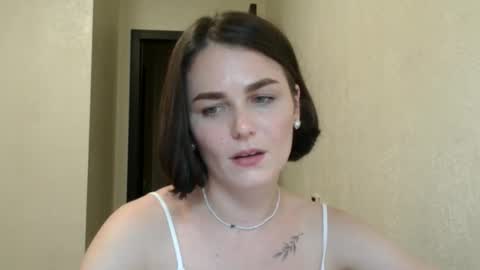 Snapshot of linda_aa chatting on 06.10.26 Linda online show from 06.10.26