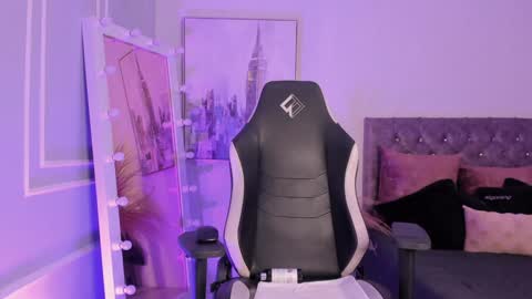 linda_caroline online show from 01.09.25