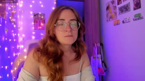Giggles  online show from 09.29.25