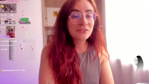 Snapshot of linda_giggle chatting on 07.07.26 Giggles online show from 07.07.26