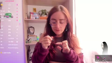 Snapshot of linda_giggle chatting on 07.14.26 Giggles online show from 07.14.26