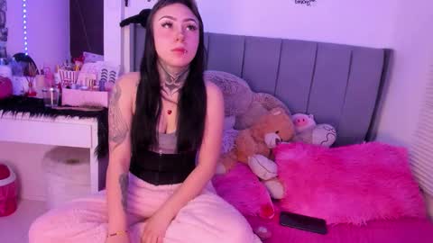 Lindaa maria  online show from 01.12.26