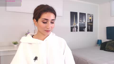 Maria Paula online show from 03.08.26