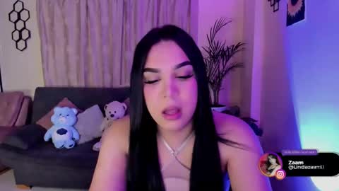 Snapshot of linda_zaam8386 chatting on 02.06.26 online show from 02.06.26