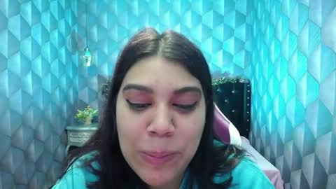 Snapshot of lindabreexlove chatting on 01.07.25 online show from 01.07.25