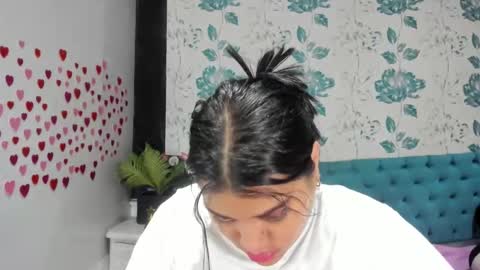 Snapshot of lindabreexlove chatting on 02.16.25 online show from 02.16.25