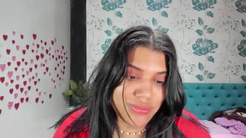 Snapshot of lindabreexlove chatting on 03.04.25 online show from 03.04.25