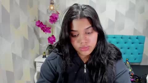 Snapshot of lindabreexlove chatting on 10.23.25 online show from 10.23.25