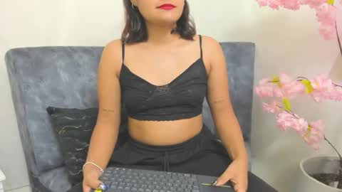Snapshot of lindacastro2 chatting on 04.21.26 ig linda cw2 online show from 04.21.26