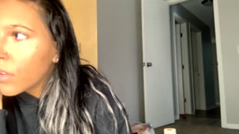 Snapshot of lindsey_w1 chatting on 02.26.26 Lexus online show from 02.26.26