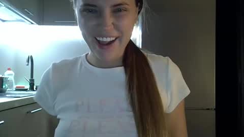 Anna online show from 10.25.25