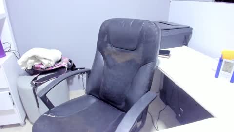 Lindsy online show from 10.15.25