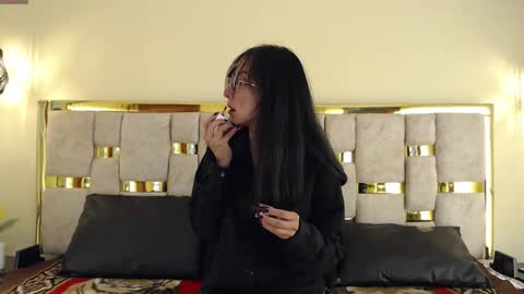 ling ling24 online show from 01.28.25