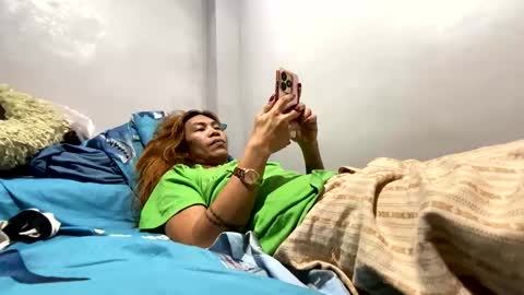 Snapshot of lingkure_69ts chatting on 03.01.25 weng bustamante online show from 03.01.25